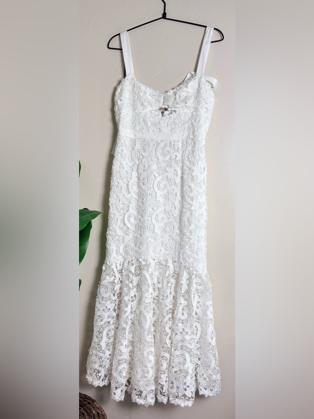 SAYLOR Lesli White Lace Midi Dress XS Bridal Bow Cutout Revolve Free People NWOT - Picture 5 of 16
